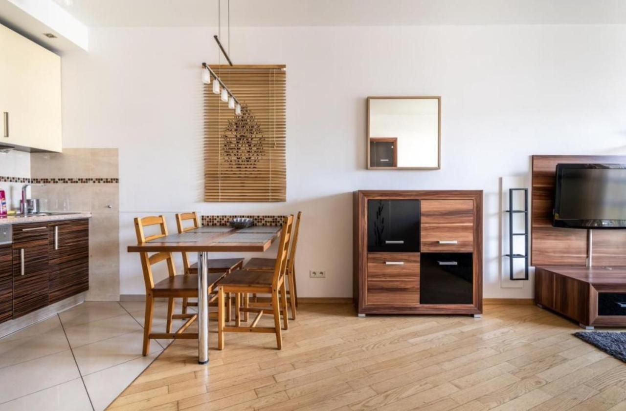 Golden Apartments Warsaw - Big And Bright Apartment In Platinum Towers- Browary- Grzyb61A Bagian luar foto