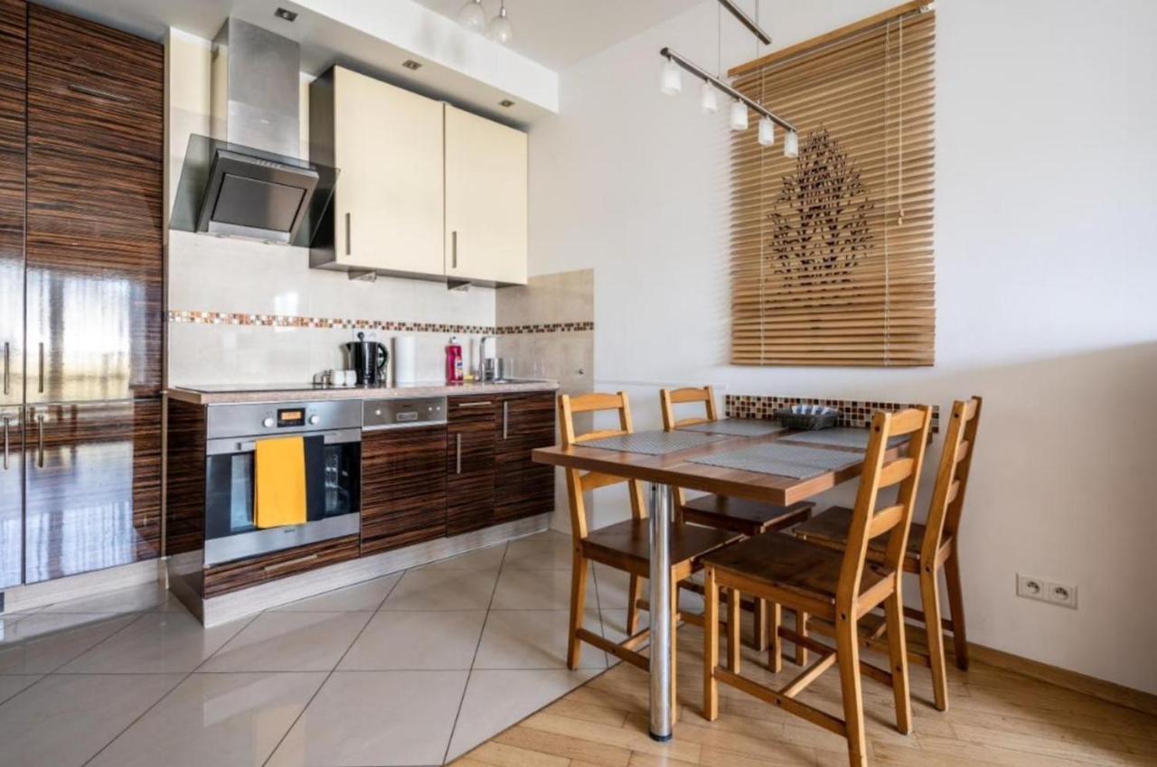 Golden Apartments Warsaw - Big And Bright Apartment In Platinum Towers- Browary- Grzyb61A Bagian luar foto
