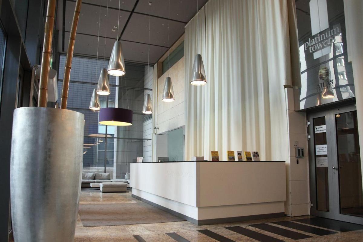 Golden Apartments Warsaw - Big And Bright Apartment In Platinum Towers- Browary- Grzyb61A Bagian luar foto